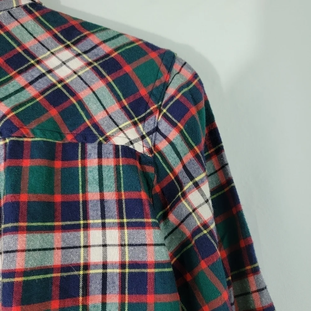 J.CREW Always Women's Green/Red/White Plaid Holidays Schaket Sz 6 Long Sleeve